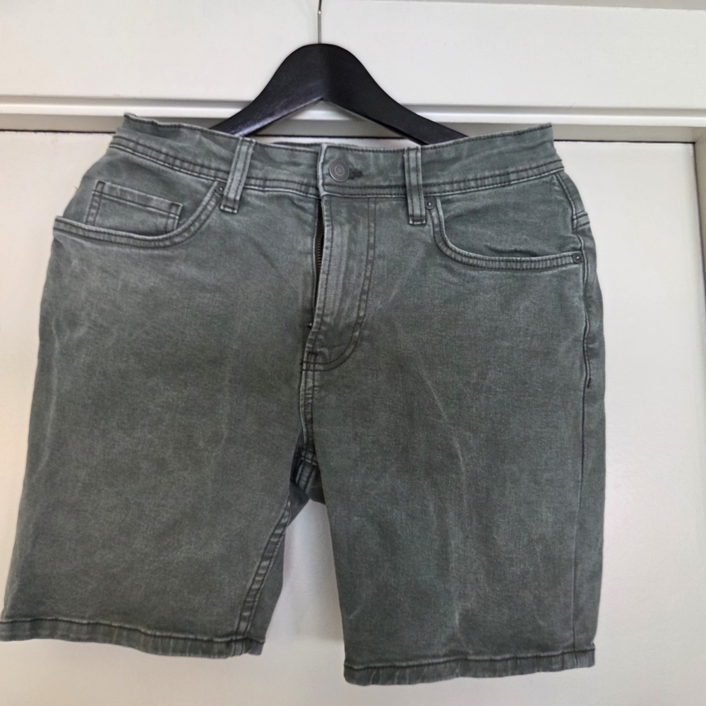 NWOT Cotton On Brand Men's Denim Shorts - Size Small, Size 28
